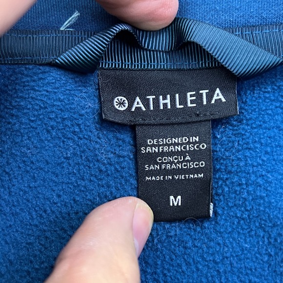 Athleta Triumph Hoodie Women's‎ Medium Blue Fitted Full Zip Funnel Thumbholes - Picture 3 of 11